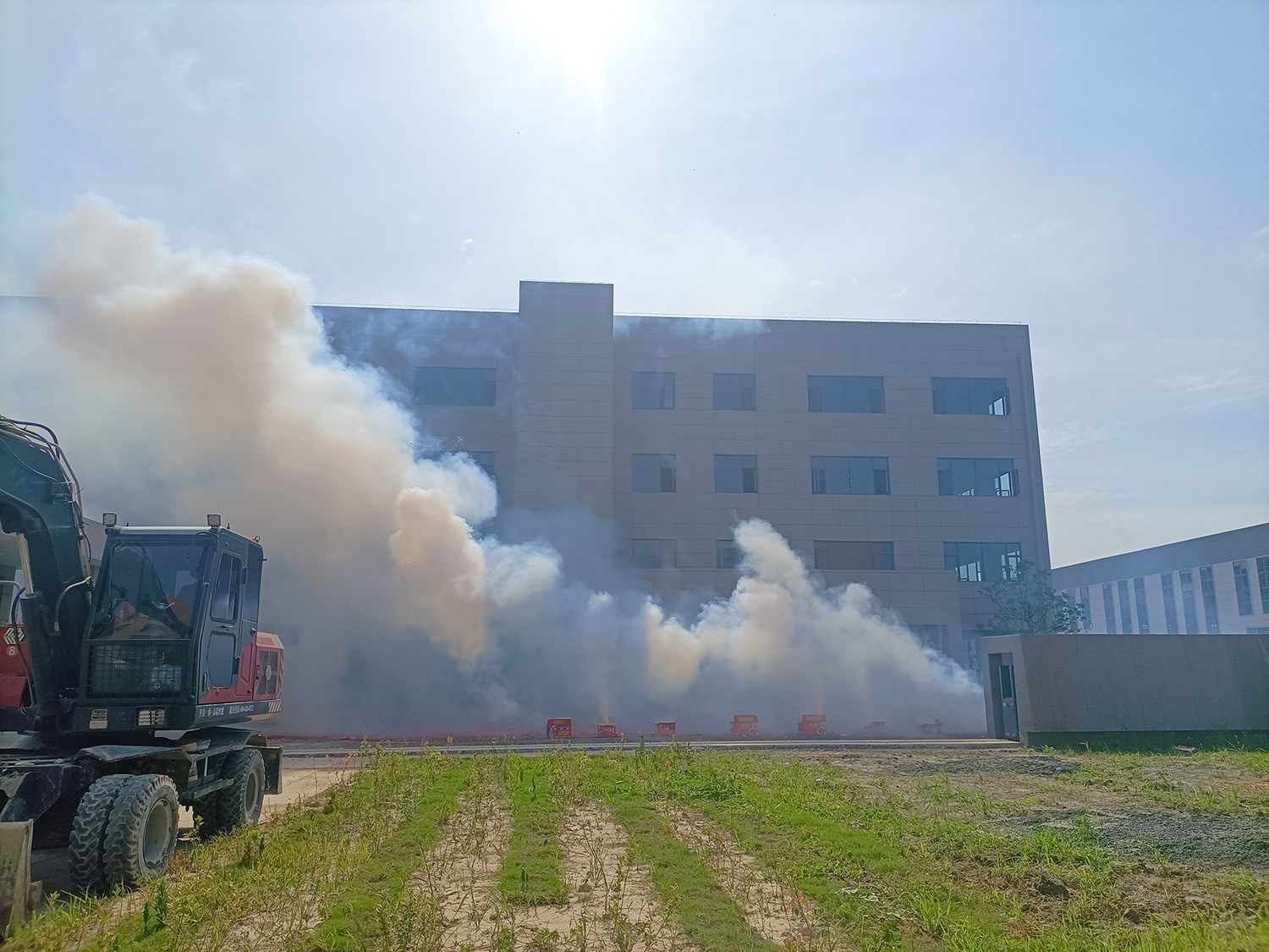 The relocation work of the new factory area of Dafeng Mingyue Bearing Bush Co. Ltd. has officially started